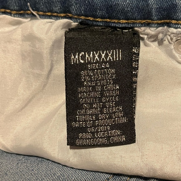 RED APE MCMXXXIII Distressed Paint Splattered Denim Jeans. Waist 46. Inseam 31.5 - Picture 9 of 9